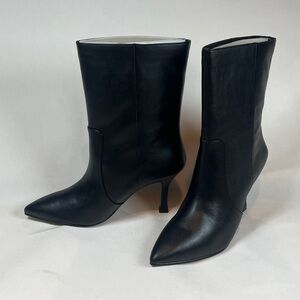 Classic Pointed-Toe Black Leather Heeled Boots